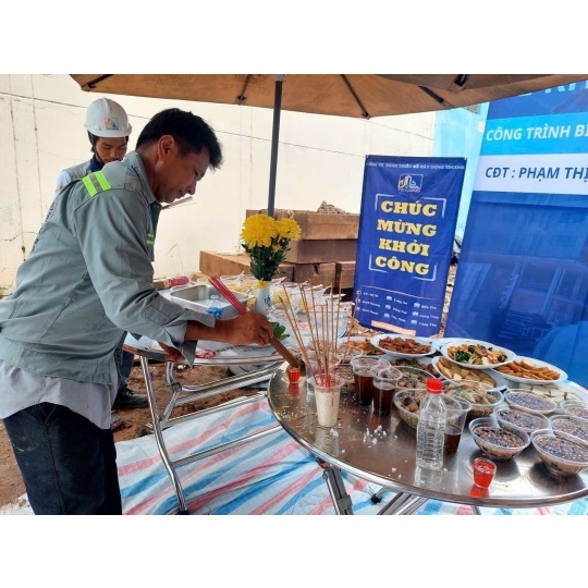 CÔNG TRÌNH NHÀ ĐIỀU HÀNH KCN XUYÊN Á