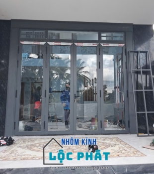 Cửa đi mở quay 4 cánh - Lộc Phát 0004