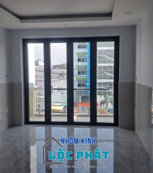 Cửa đi mở quay 4 cánh - Lộc Phát 0007
