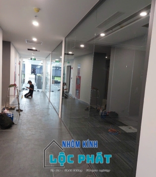 Cửa kính cường lực 6