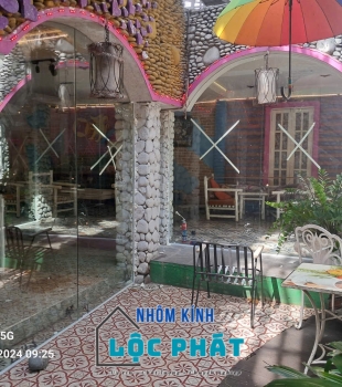 Cửa kính cường lực 8