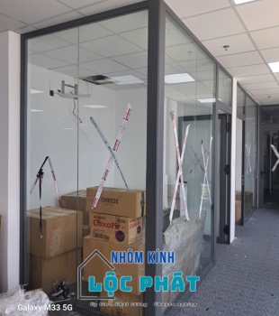 Cửa kính cường lực 11