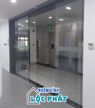 Cửa tự động kính cường lực 1