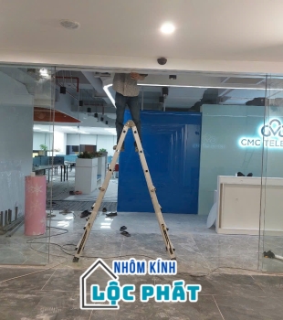 Cửa tự động kính cường lực 2
