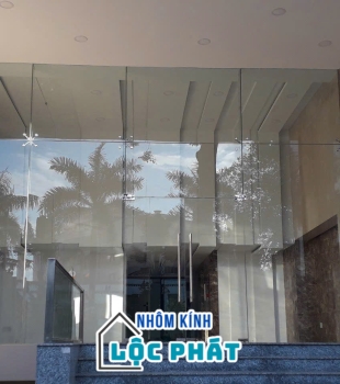 Cửa mở lề sàn 002