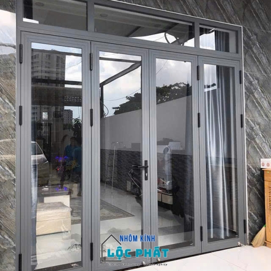 Cửa đi mở quay 4 cánh - Lộc Phát 0001