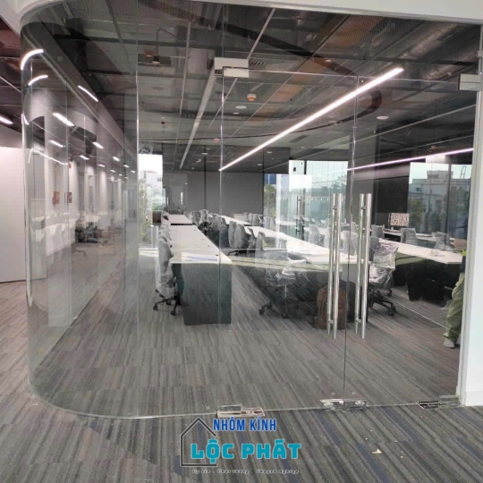 Cửa kính cường lực 17