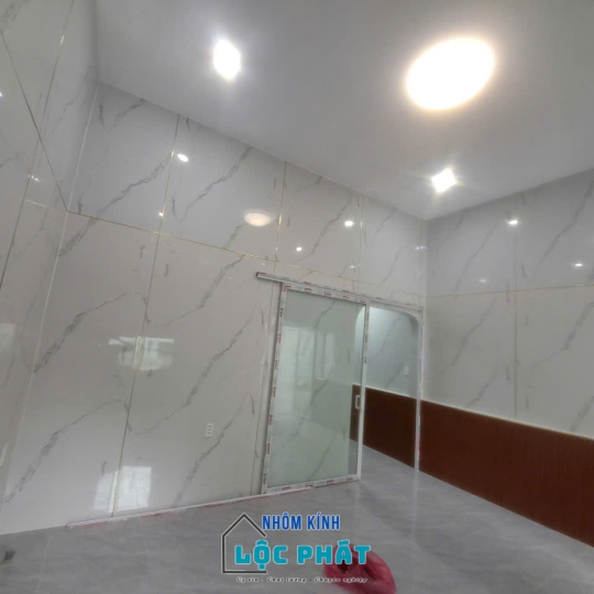 Cửa lùa ray nhôm 1