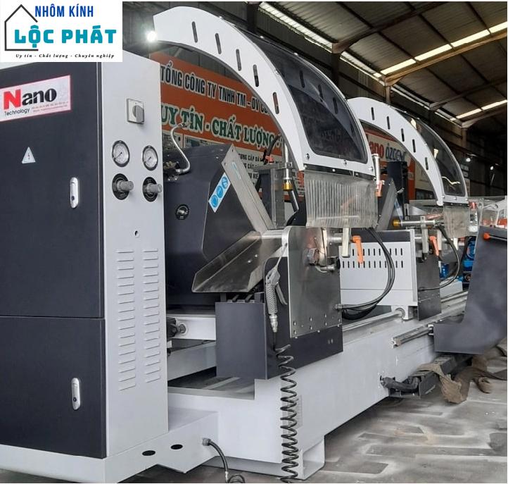 Cửa Nhôm Tấm Tổ Ong